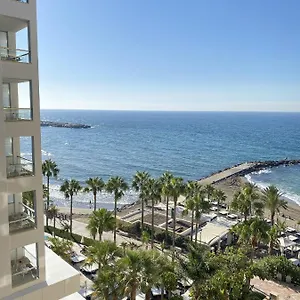 Precioso En Primera Linea De Playa Marbella